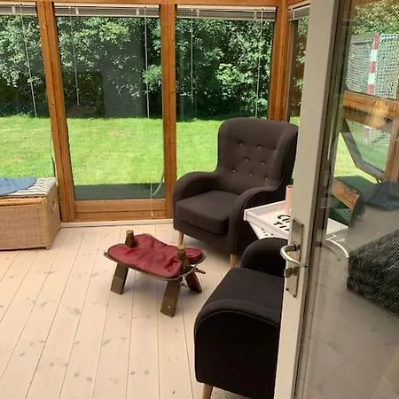 Charmerende Sommerhus Med God Udeplads * 폴른슬레브